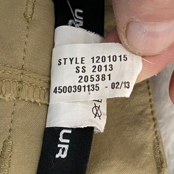 Under Armour Men's Khaki Shorts 38 Nylon Blend Flat Front - Picture 5 of 11